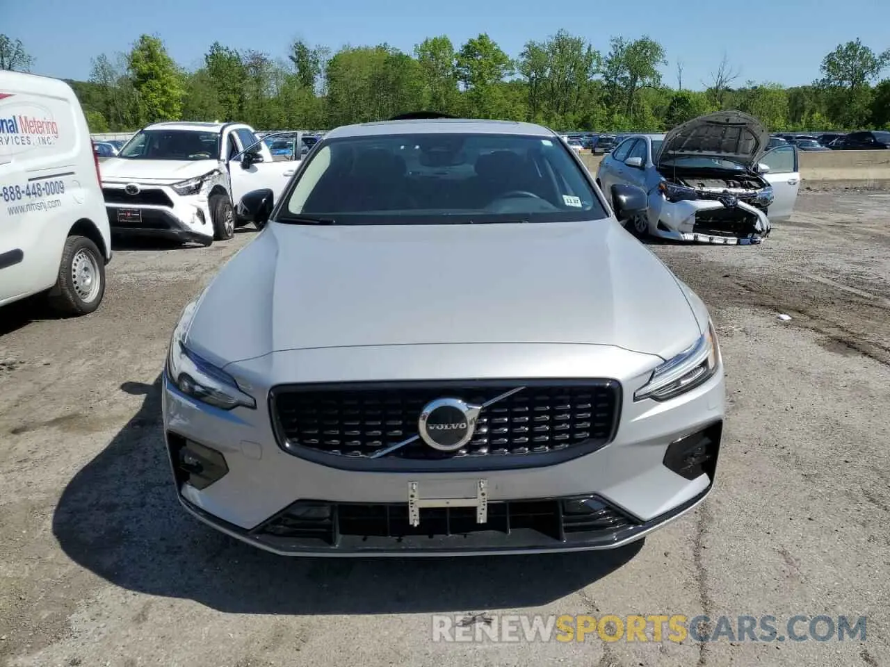 5 Фотография поврежденного автомобиля 7JRL12FV1PG234286 VOLVO S60 CORE 2023