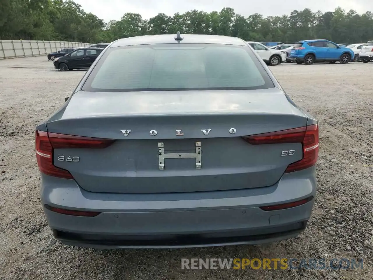 6 Photograph of a damaged car 7JRL12FK0RG321329 VOLVO S60 CORE 2024