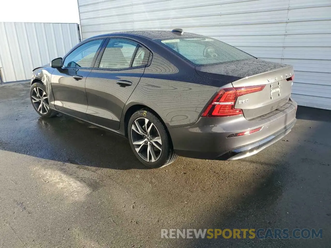 2 Фотография поврежденного автомобиля 7JRL12FK2RG322627 VOLVO S60 CORE 2024
