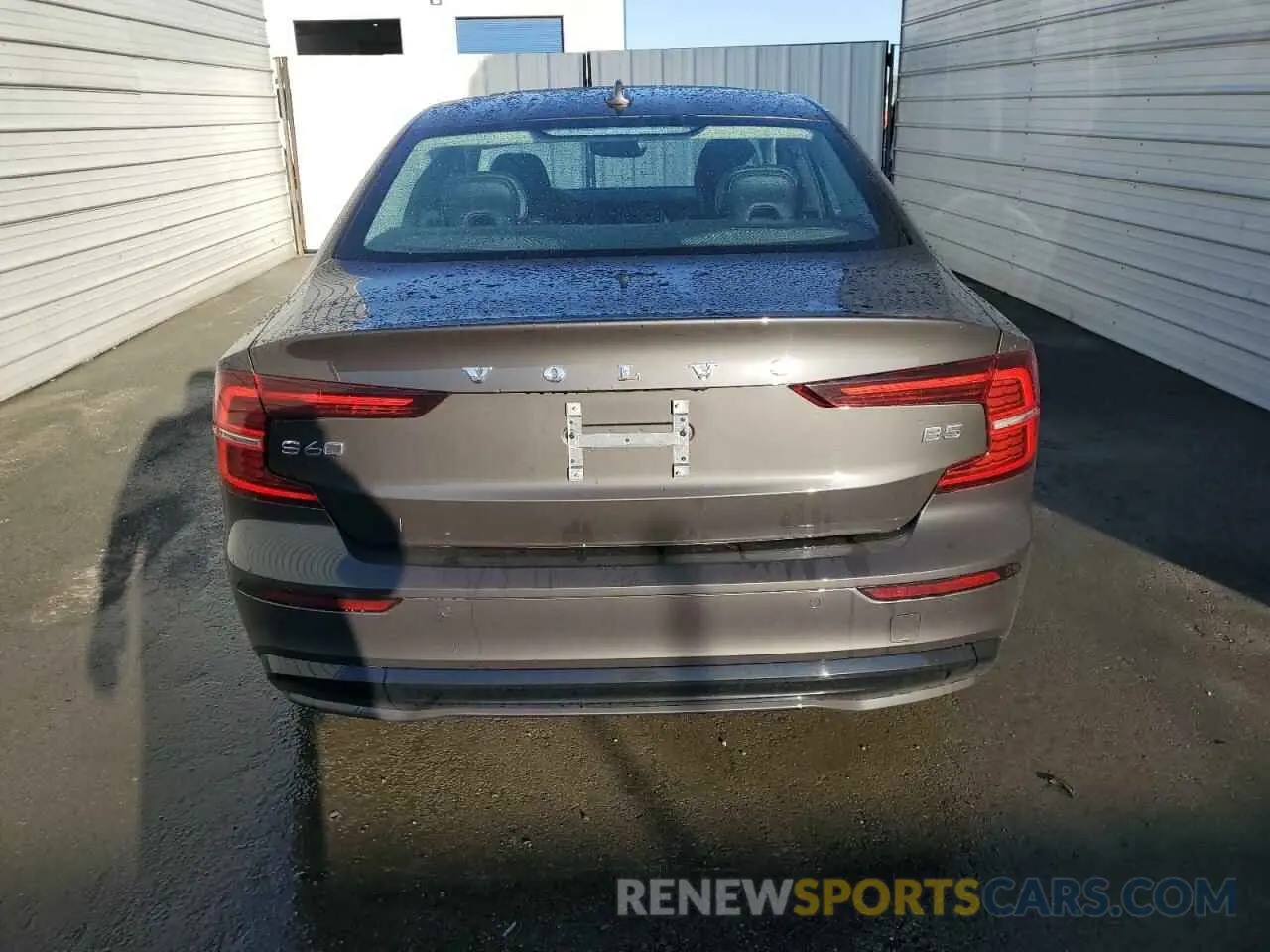 6 Фотография поврежденного автомобиля 7JRL12FK2RG322627 VOLVO S60 CORE 2024