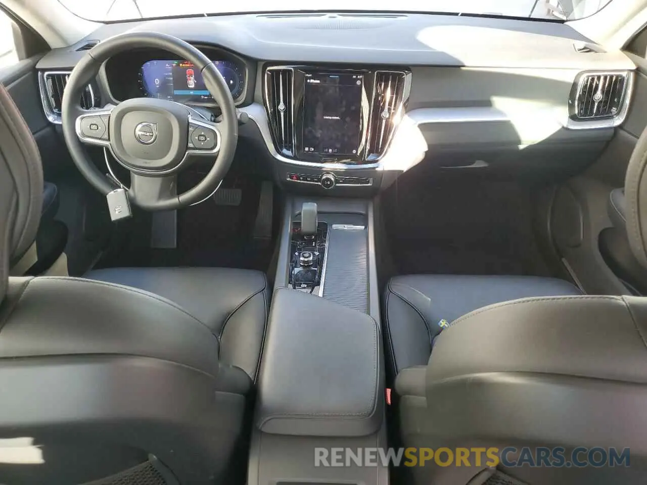 8 Фотография поврежденного автомобиля 7JRL12FK2RG322627 VOLVO S60 CORE 2024