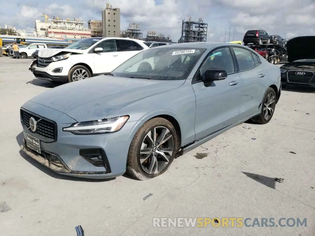 1 Photograph of a damaged car 7JRL12FK5RG320466 VOLVO S60 CORE 2024