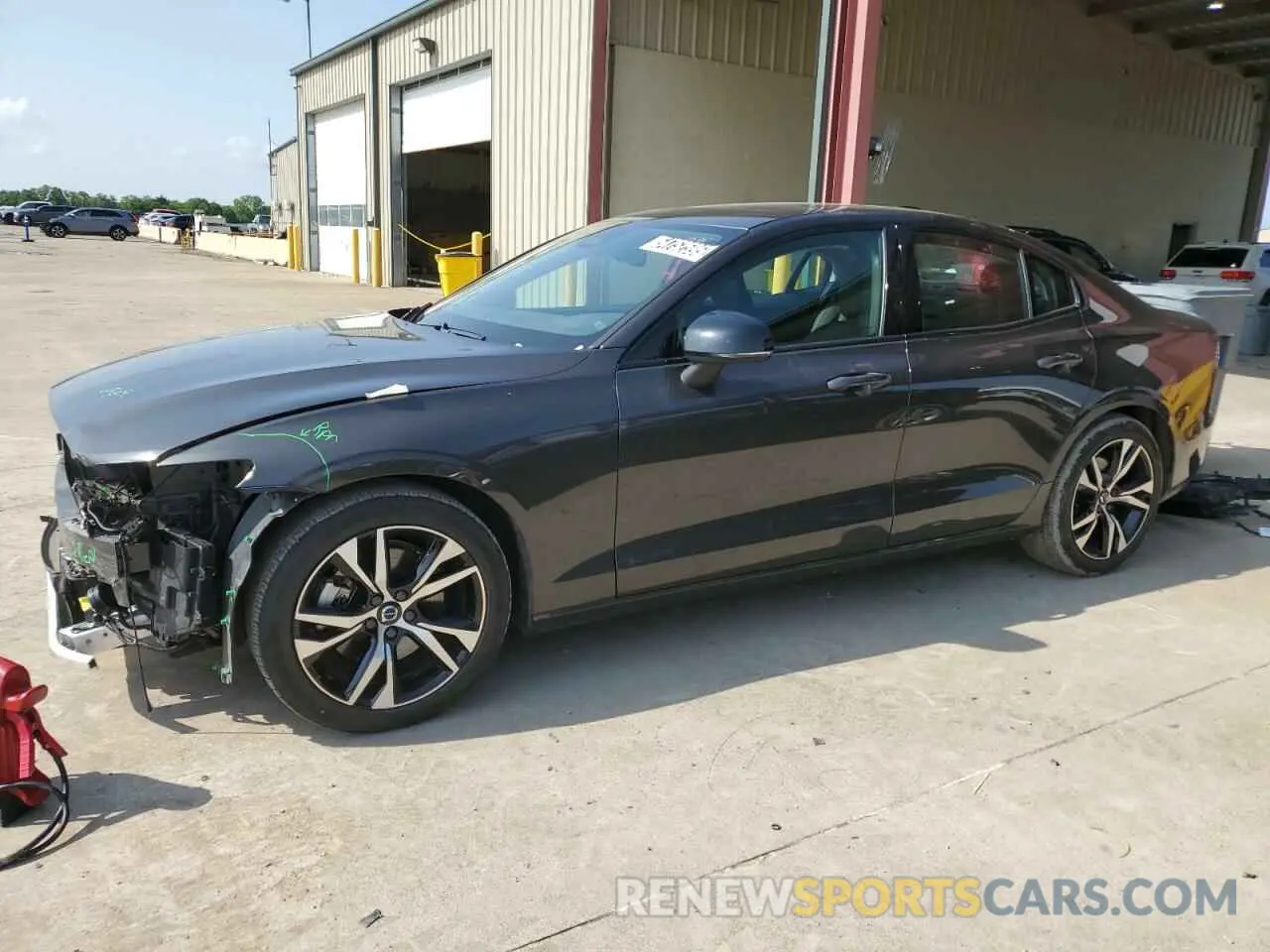 1 Фотография поврежденного автомобиля 7JRL12FK6RG322355 VOLVO S60 CORE 2024