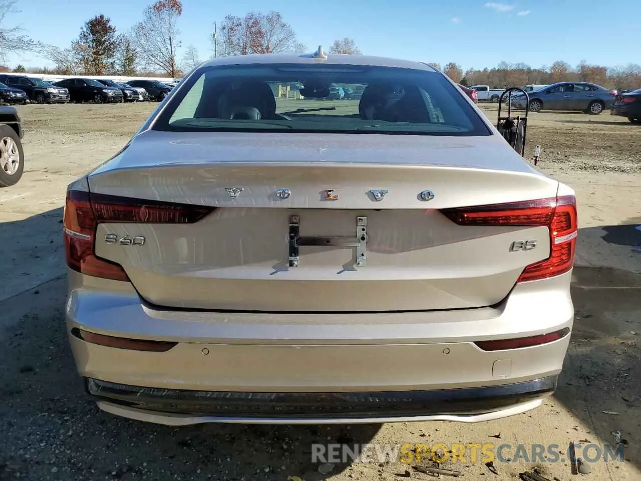 6 Фотография поврежденного автомобиля 7JRL12FK9RG297371 VOLVO S60 CORE 2024