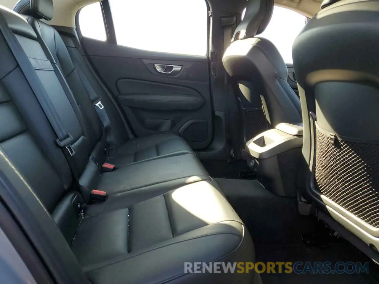 10 Фотография поврежденного автомобиля 7JRL12FKXRG322861 VOLVO S60 CORE 2024