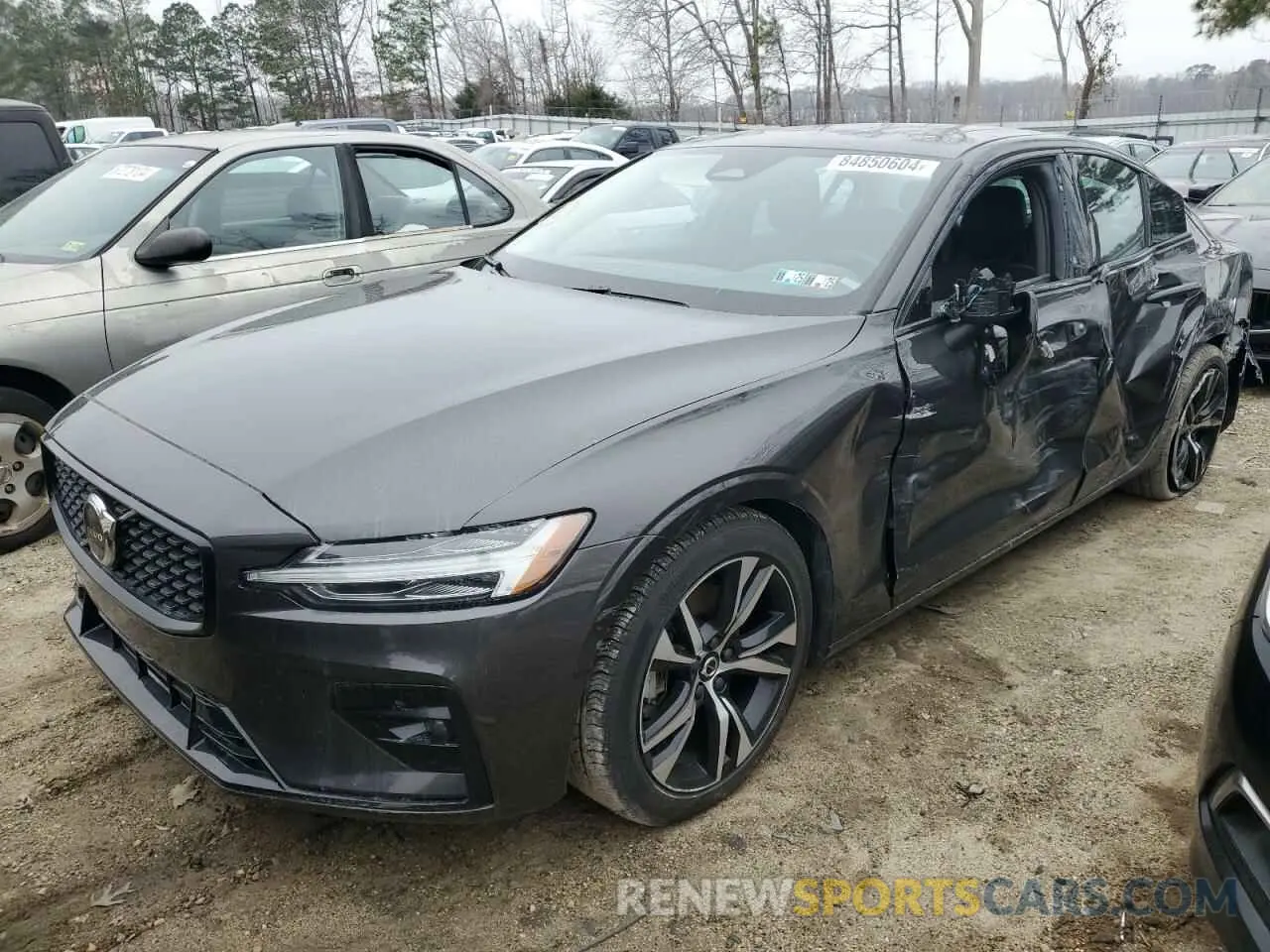 1 Photograph of a damaged car 7JRL12TK2RG309428 VOLVO S60 CORE 2024