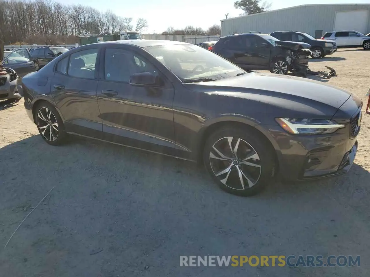 4 Photograph of a damaged car 7JRL12TK2RG309428 VOLVO S60 CORE 2024