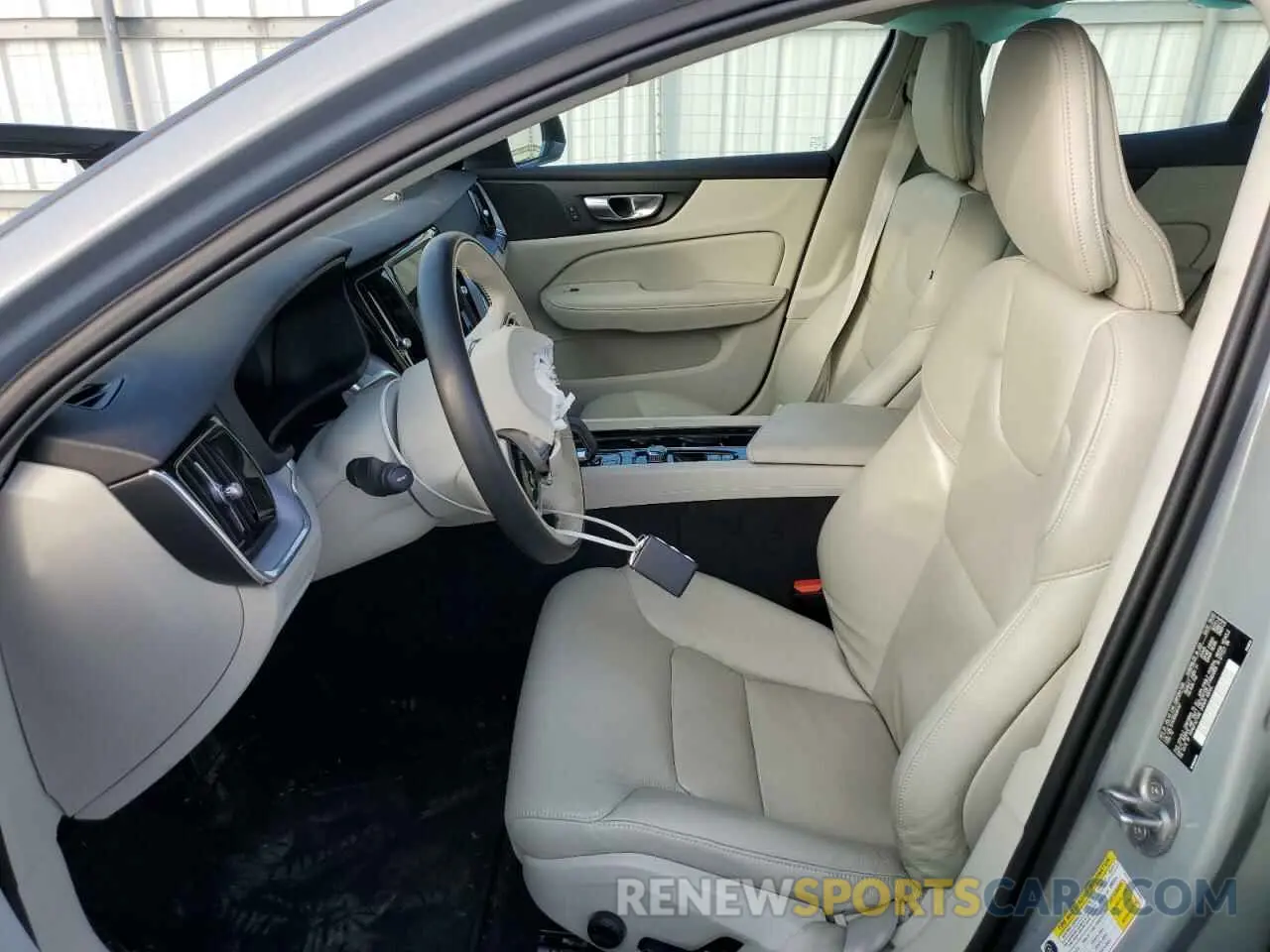 7 Фотография поврежденного автомобиля 7JRL12TK6RG281147 VOLVO S60 CORE 2024