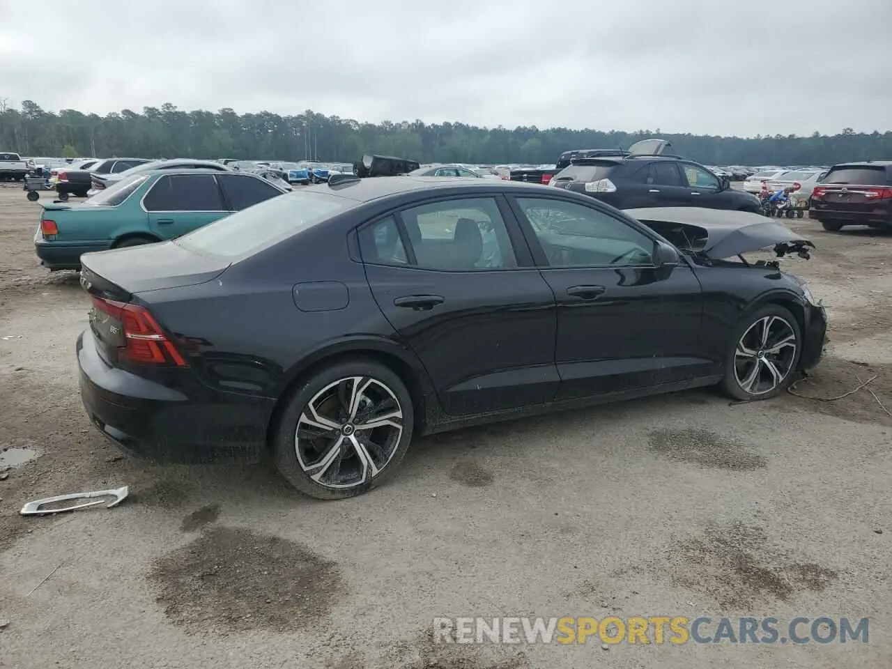 3 Фотография поврежденного автомобиля 7JRL12TK6RG323297 VOLVO S60 CORE 2024