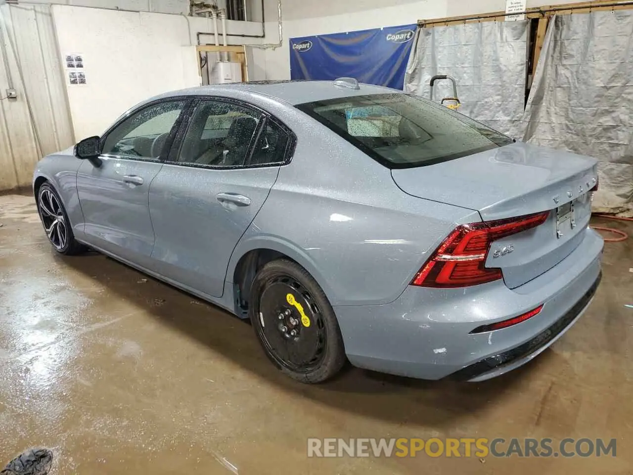 2 Photograph of a damaged car 7JRL12TK6RG323395 VOLVO S60 CORE 2024