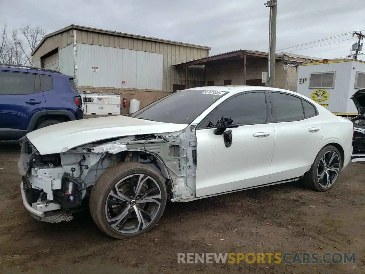 1 Photograph of a damaged car 7JRL12TK8RG295020 VOLVO S60 CORE 2024