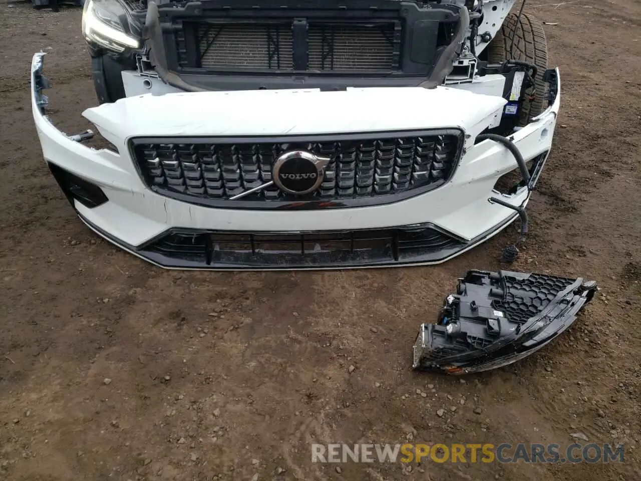 12 Photograph of a damaged car 7JRL12TK8RG295020 VOLVO S60 CORE 2024
