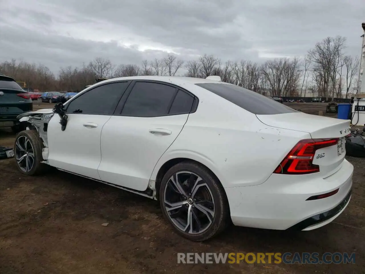 2 Photograph of a damaged car 7JRL12TK8RG295020 VOLVO S60 CORE 2024