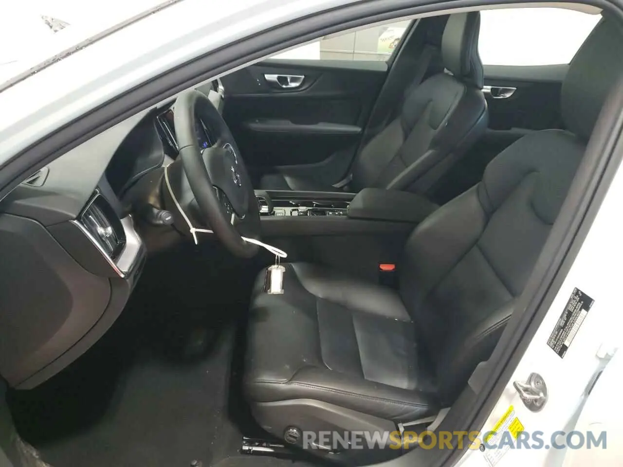 7 Фотография поврежденного автомобиля 7JRL12FJ6SG366806 VOLVO S60 CORE 2025