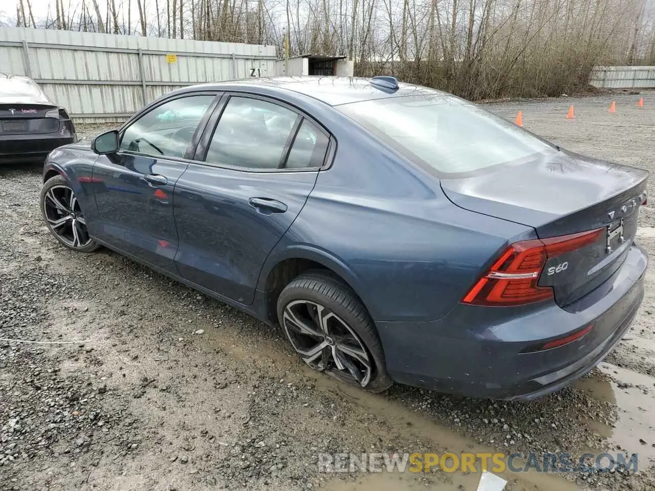 2 Фотография поврежденного автомобиля 7JRL12GJ4SG364728 VOLVO S60 CORE 2025