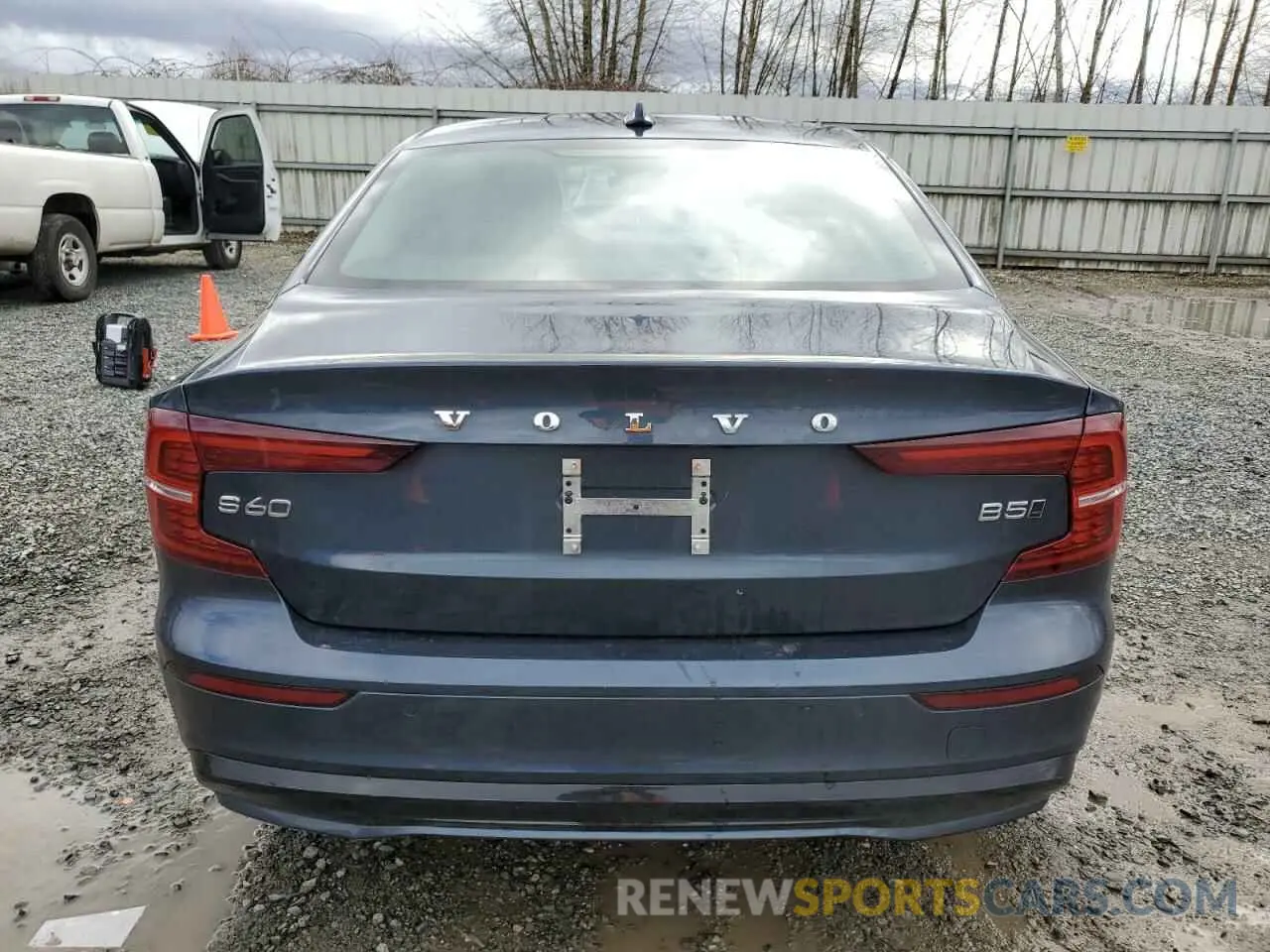 6 Фотография поврежденного автомобиля 7JRL12GJ4SG364728 VOLVO S60 CORE 2025