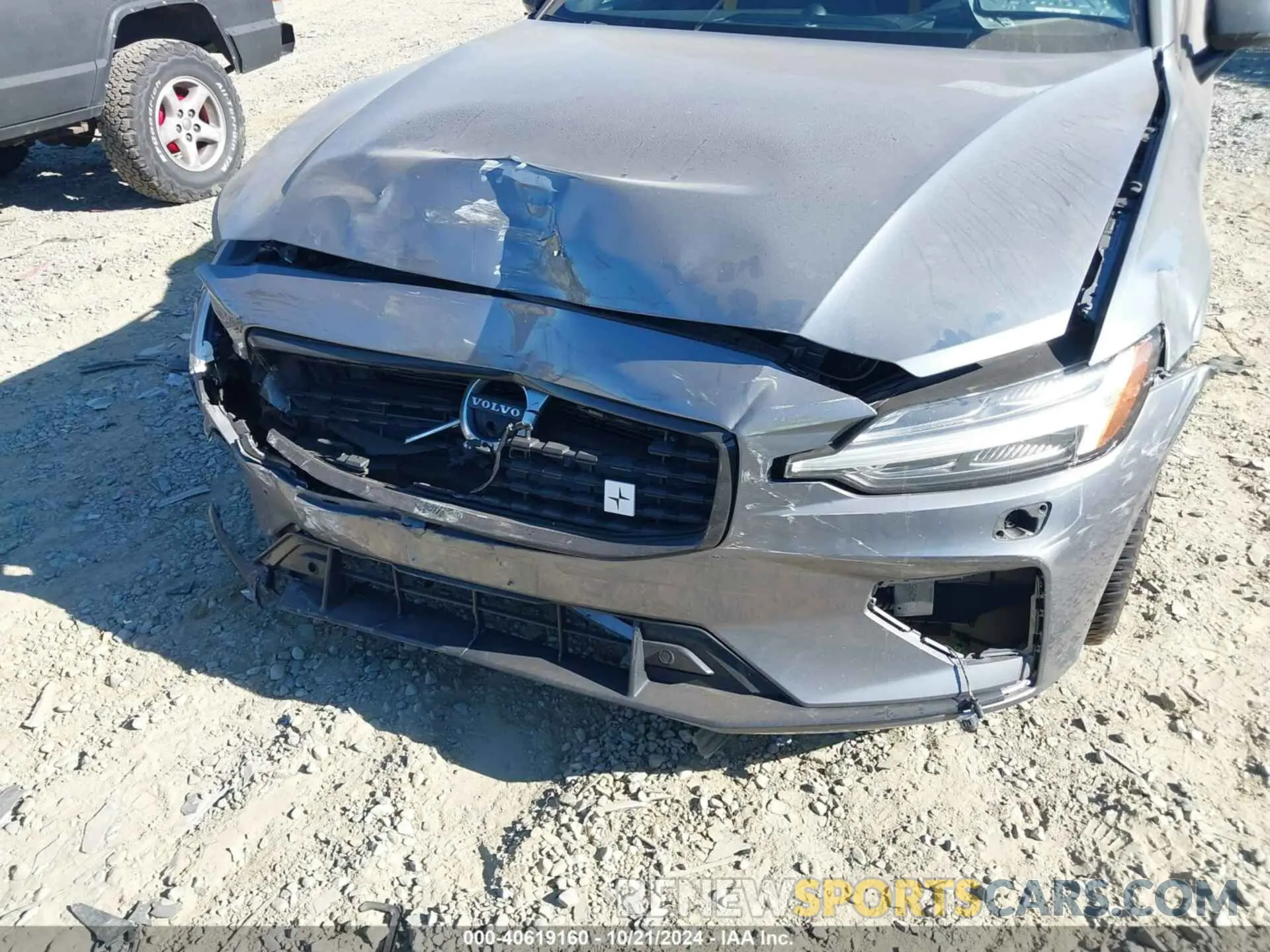 6 Photograph of a damaged car 7JRBK0FP3LG046832 VOLVO S60 HYBRID 2020