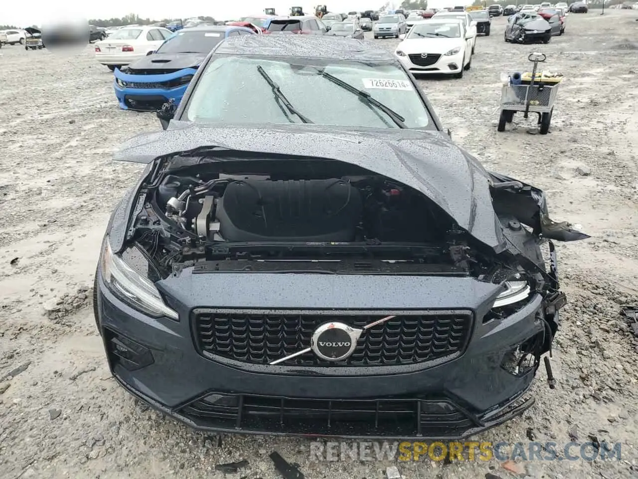 5 Photograph of a damaged car 7JRL12FL1RG309229 VOLVO S60 PLUS 2024