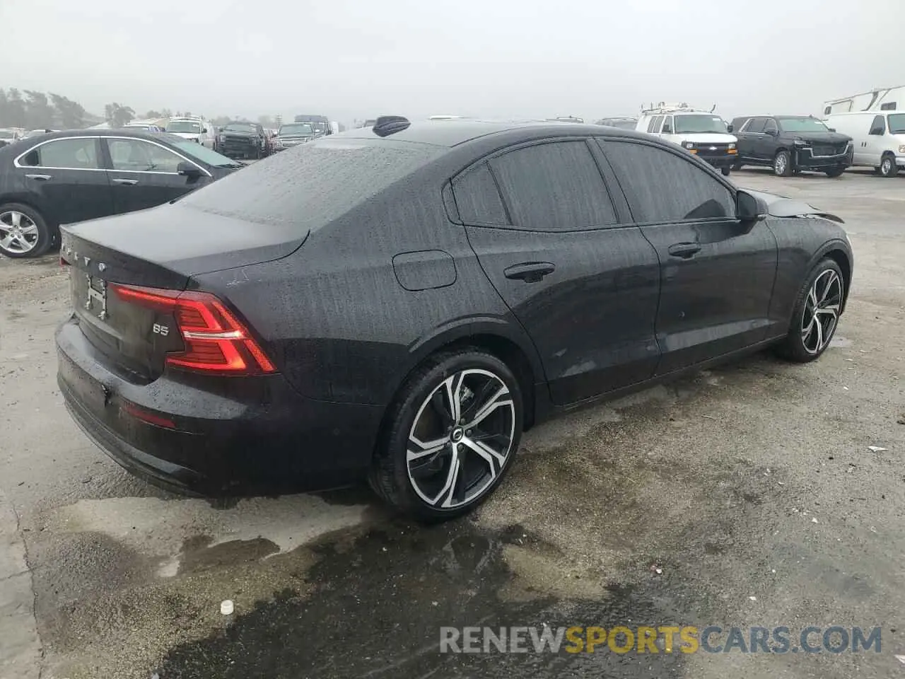 3 Фотография поврежденного автомобиля 7JRL12FL2RG284485 VOLVO S60 PLUS 2024