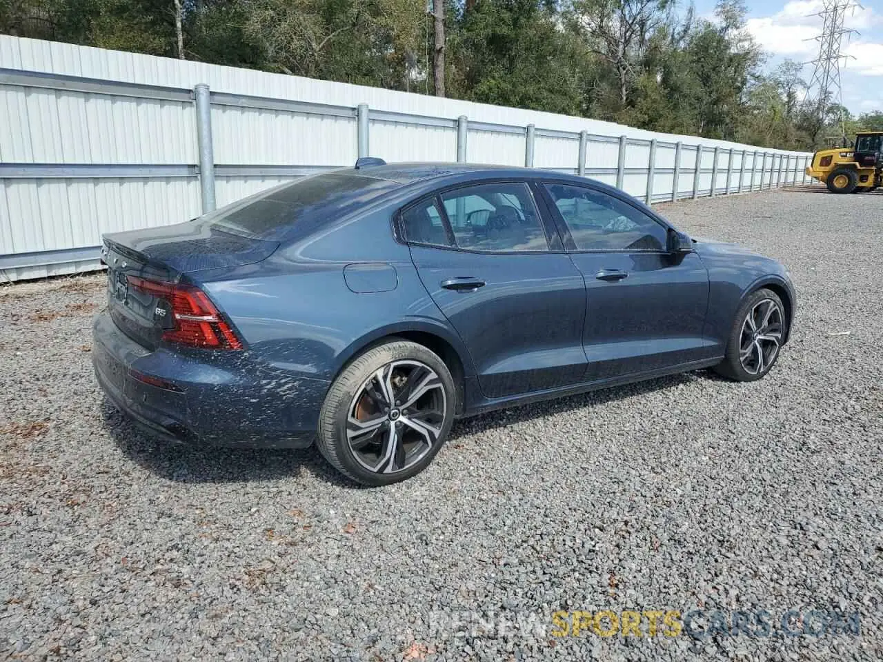 3 Фотография поврежденного автомобиля 7JRL12FL5RG285632 VOLVO S60 PLUS 2024