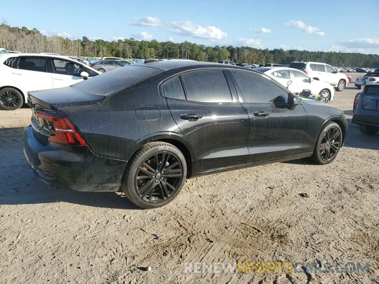 3 Photograph of a damaged car 7JRL12TH5RG315499 VOLVO S60 PLUS 2024