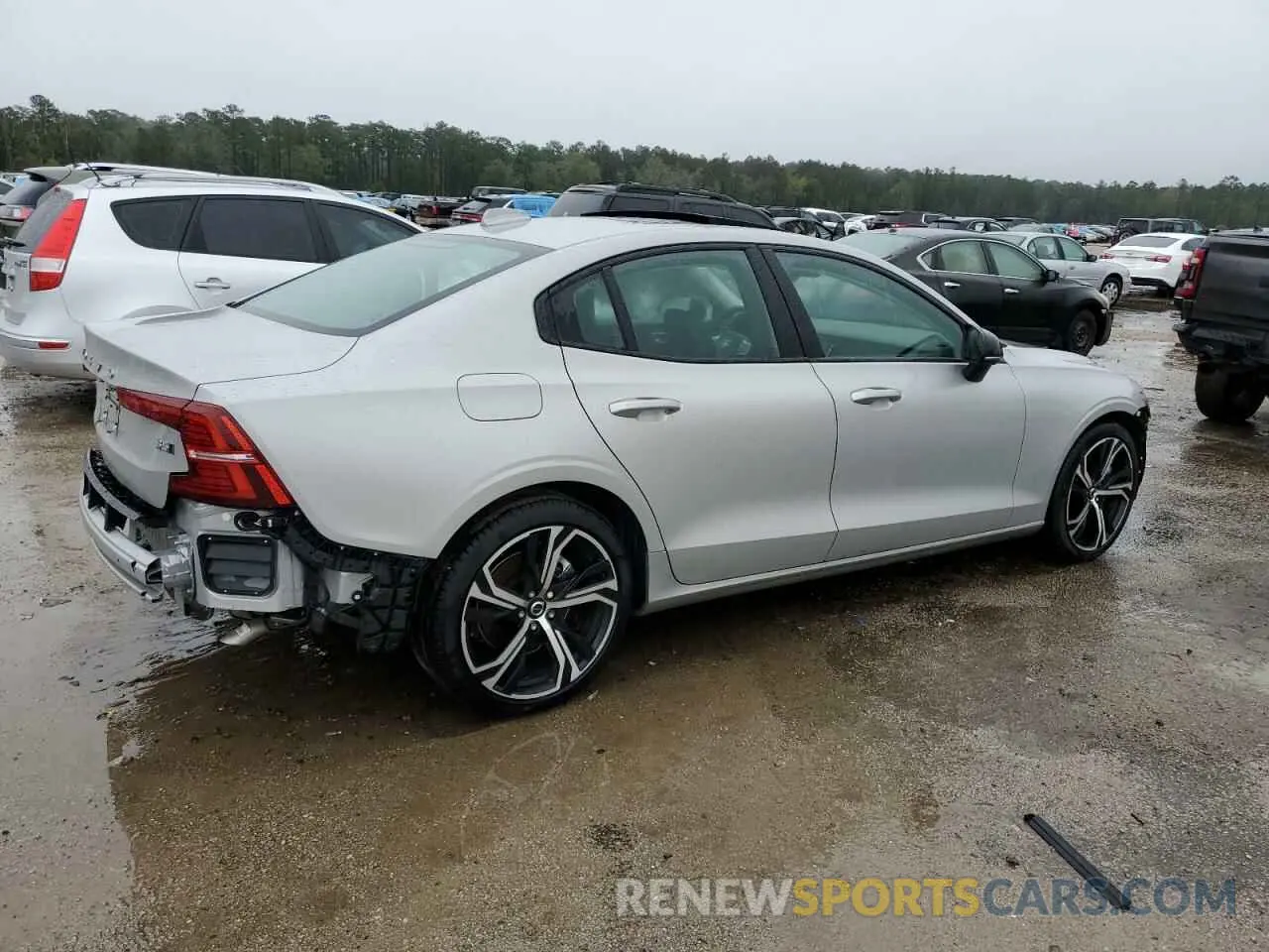 3 Photograph of a damaged car 7JRL12TL1RG322289 VOLVO S60 PLUS 2024