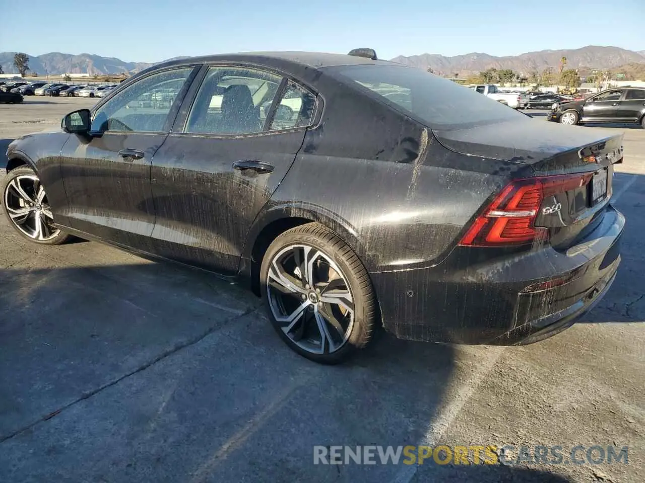 2 Photograph of a damaged car 7JRL12TL3RG285763 VOLVO S60 PLUS 2024