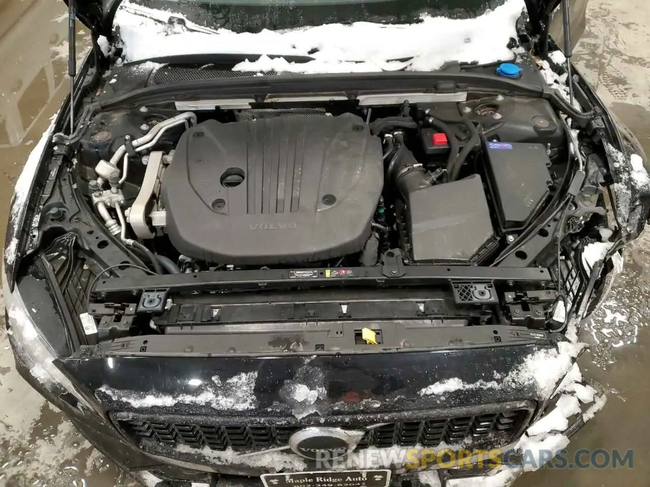 11 Photograph of a damaged car 7JRL12TL7RG298287 VOLVO S60 PLUS 2024