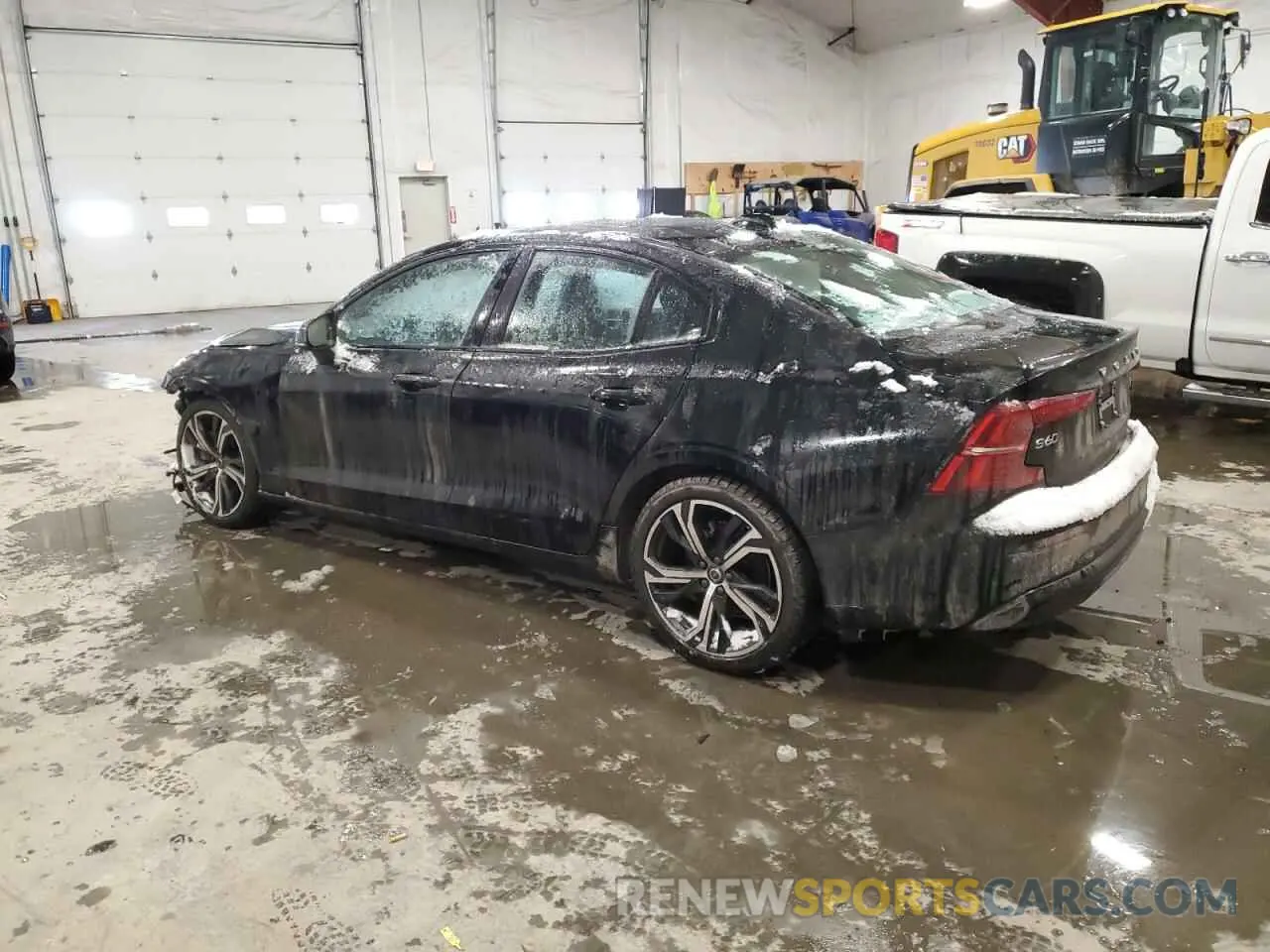 2 Photograph of a damaged car 7JRL12TL7RG298287 VOLVO S60 PLUS 2024