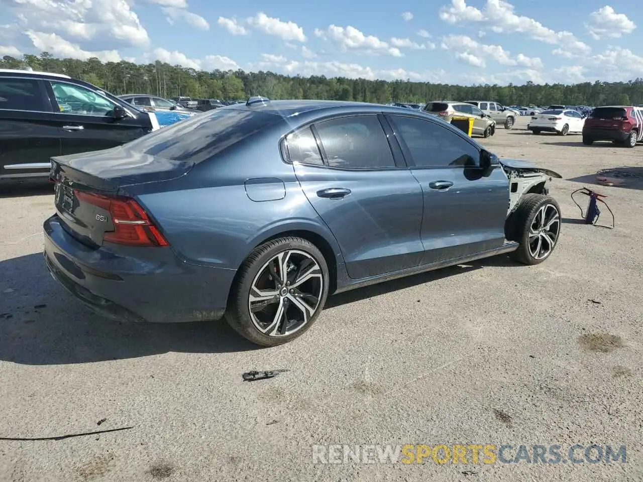 3 Photograph of a damaged car 7JRL12TL7RG322751 VOLVO S60 PLUS 2024