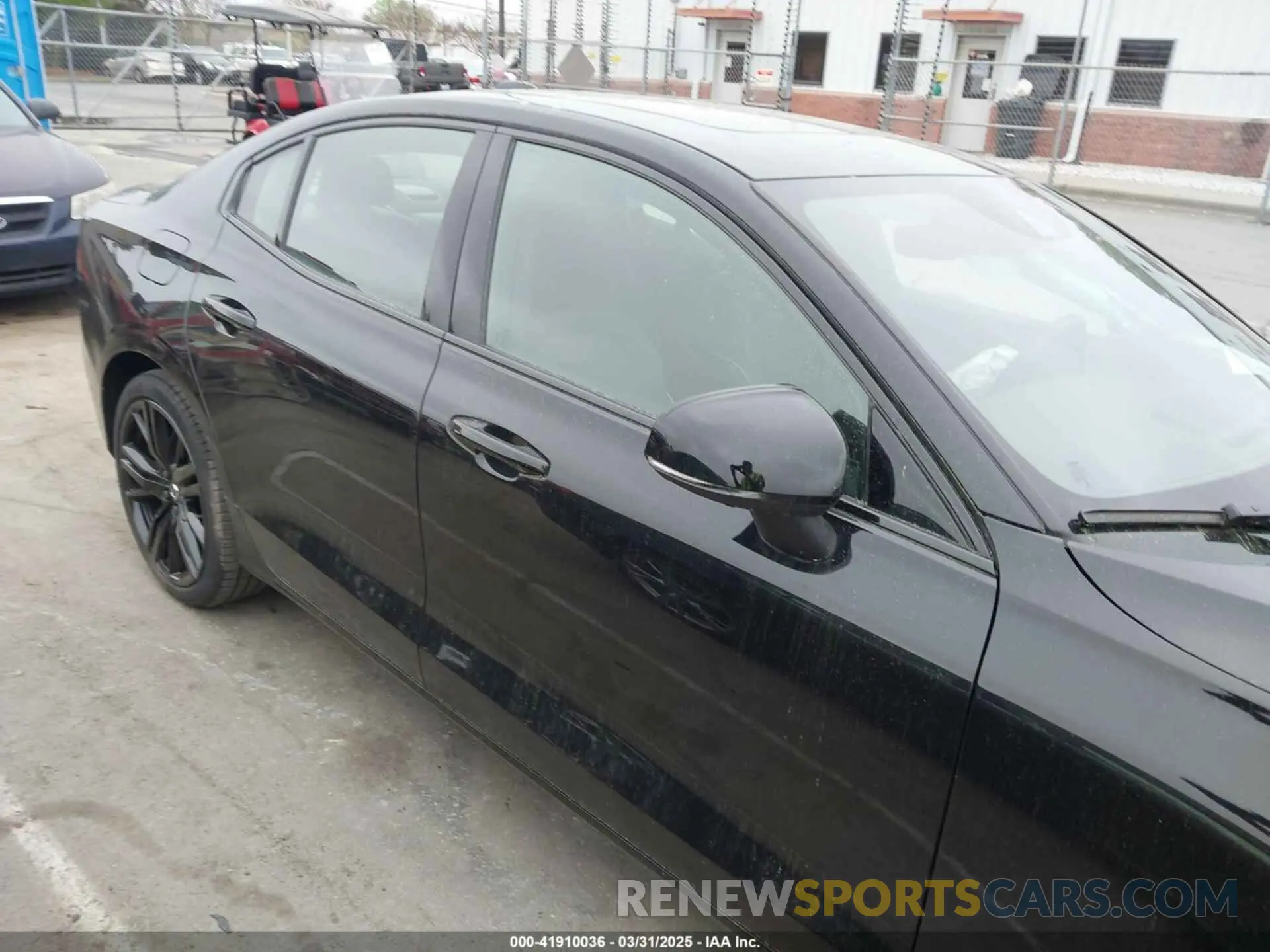 13 Photograph of a damaged car 7JRH60FD6NG192469 VOLVO S60 RECHARGE PLUG-IN HYBRID 2022
