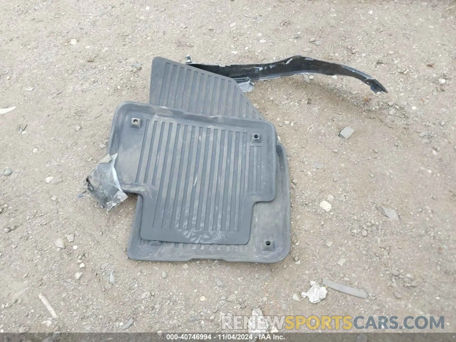 11 Photograph of a damaged car 7JRH60FW7PG253042 VOLVO S60 RECHARGE PLUG-IN HYBRID 2023