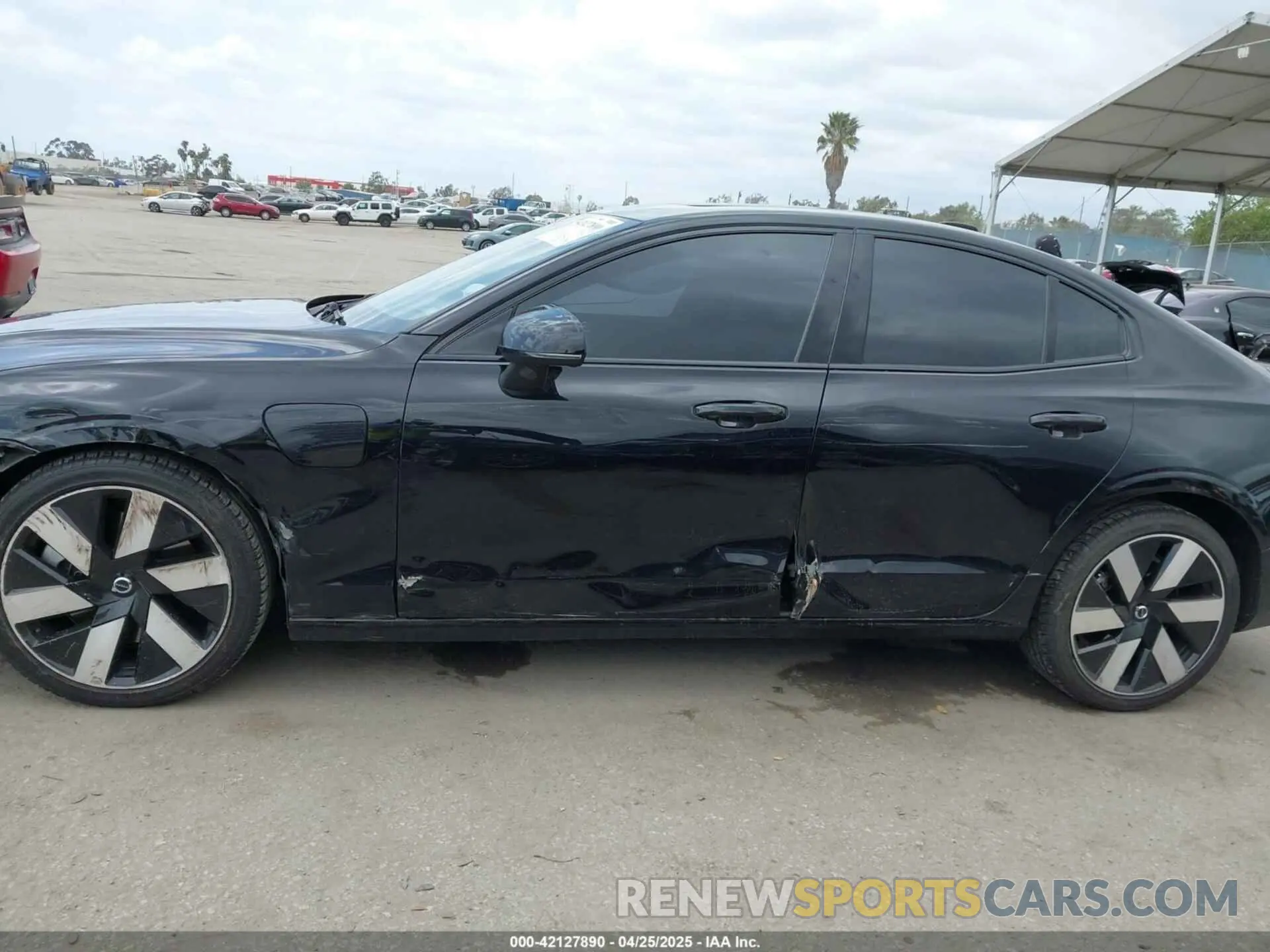14 Photograph of a damaged car 7JRH60FM6RG299592 VOLVO S60 RECHARGE PLUG-IN HYBRID 2024
