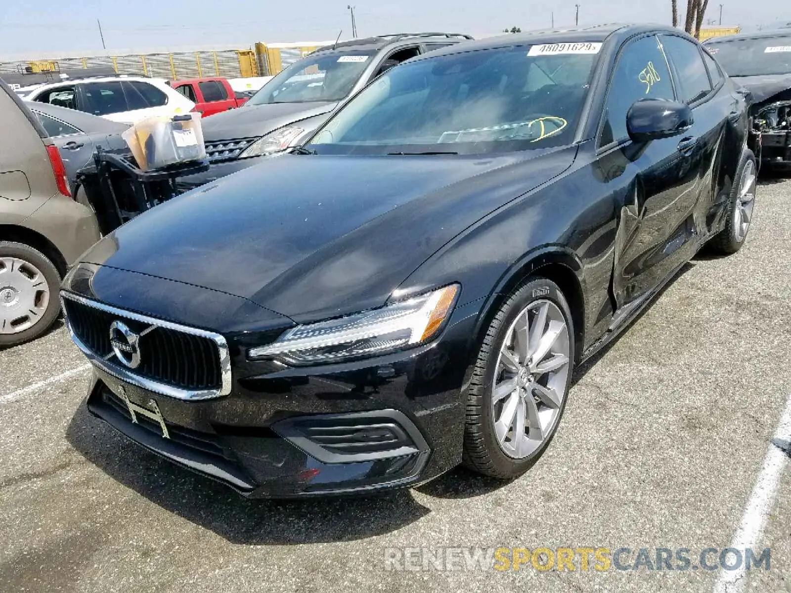 2 Photograph of a damaged car 7JR102FK3KG005620 VOLVO S60 T5 MOM 2019