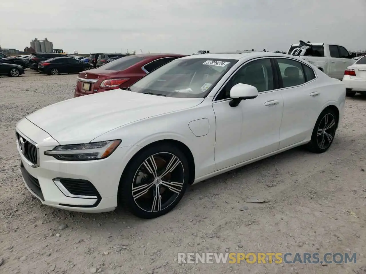 1 Photograph of a damaged car 7JRBR0FLXNG172455 VOLVO S60 T8 REC 2022