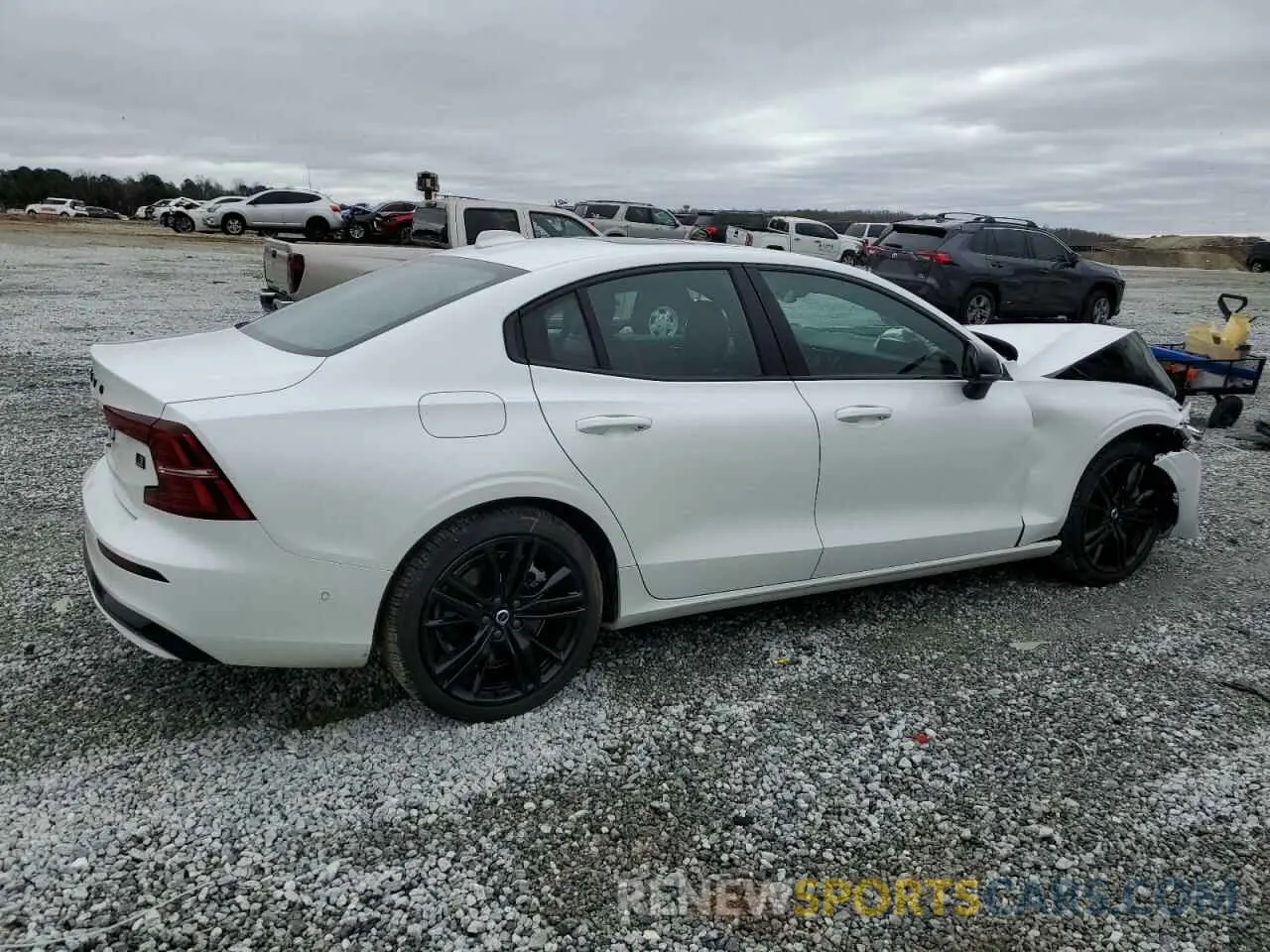 3 Photograph of a damaged car 7JRH60FJ7RG315255 VOLVO S60 ULTIMA 2024