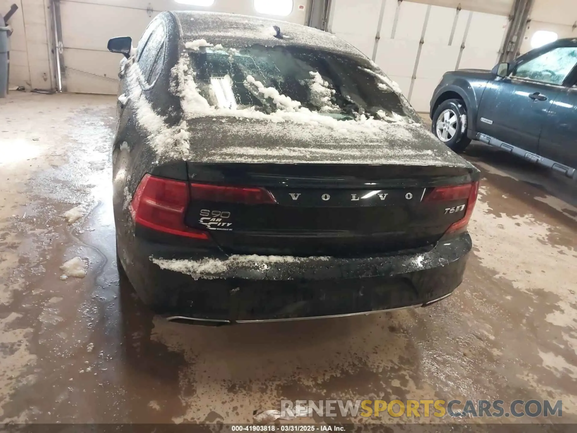 15 Фотография поврежденного автомобиля LVYA22MT3LP158769 VOLVO S90 2020