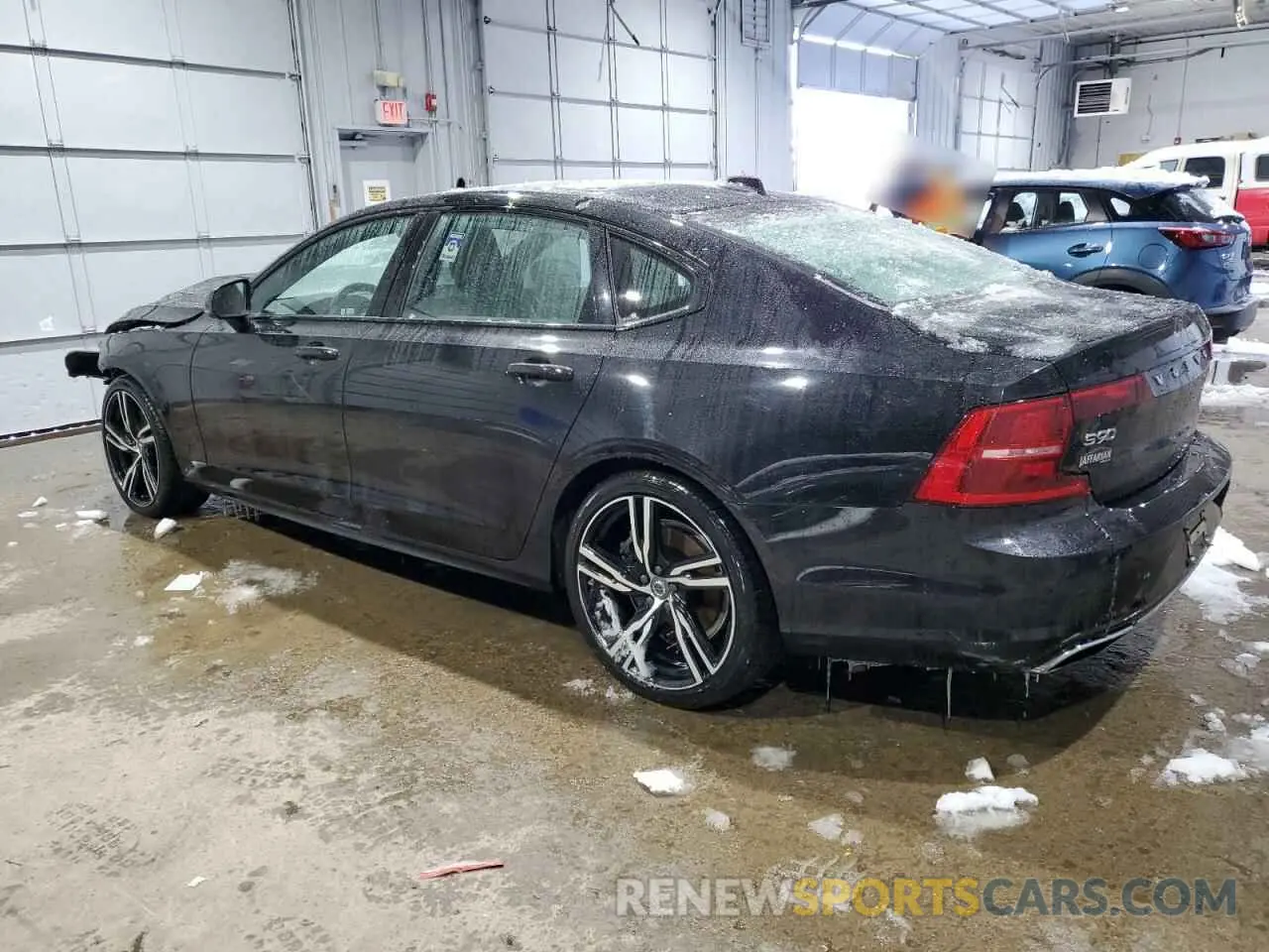 2 Photograph of a damaged car LVYA22MT9LP175852 VOLVO S90 2020