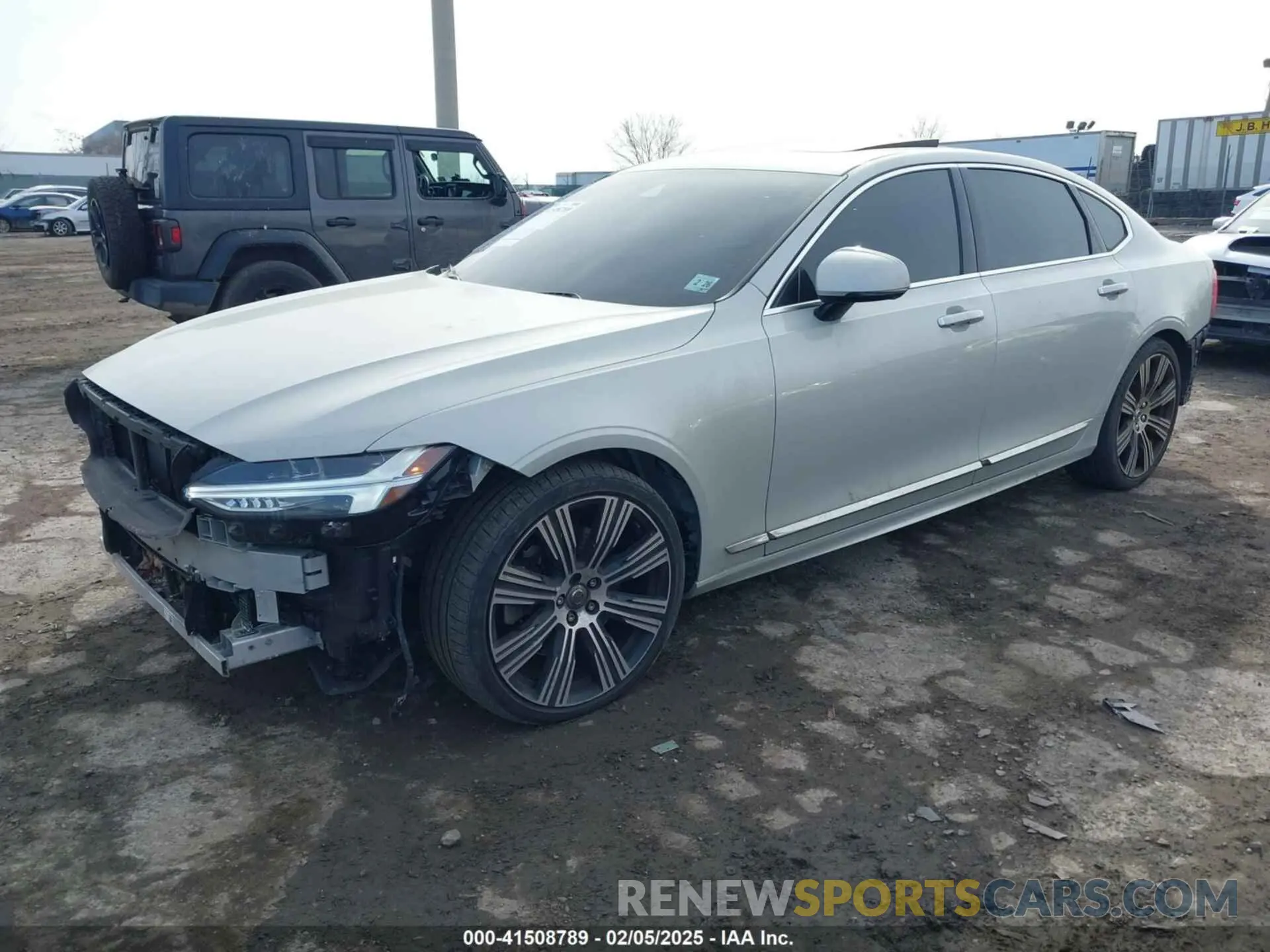 2 Photograph of a damaged car LVYA22ML8MP206915 VOLVO S90 2021