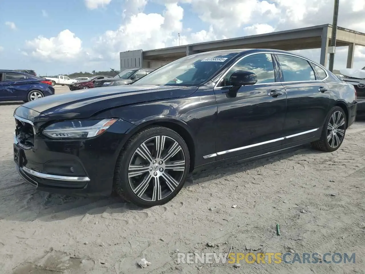 1 Photograph of a damaged car LVY062ML3NP269292 VOLVO S90 B6 INS 2022