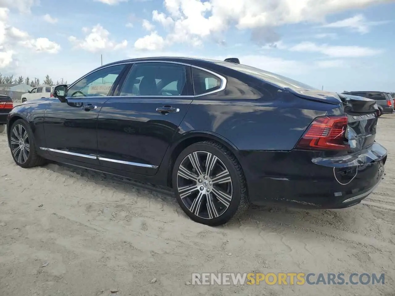 2 Photograph of a damaged car LVY062ML3NP269292 VOLVO S90 B6 INS 2022