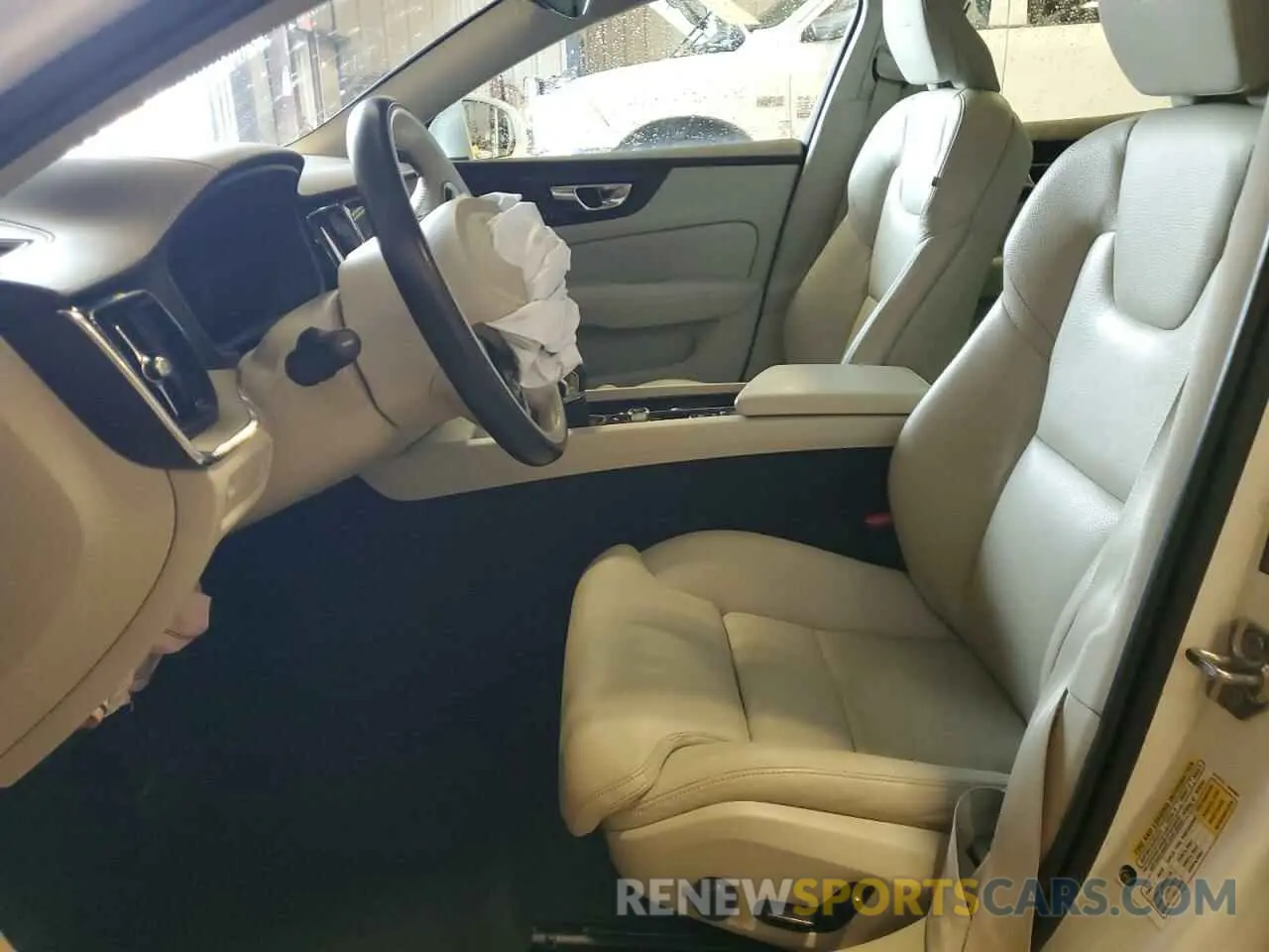 7 Photograph of a damaged car YV1A22SL6K2335587 VOLVO V60 2019