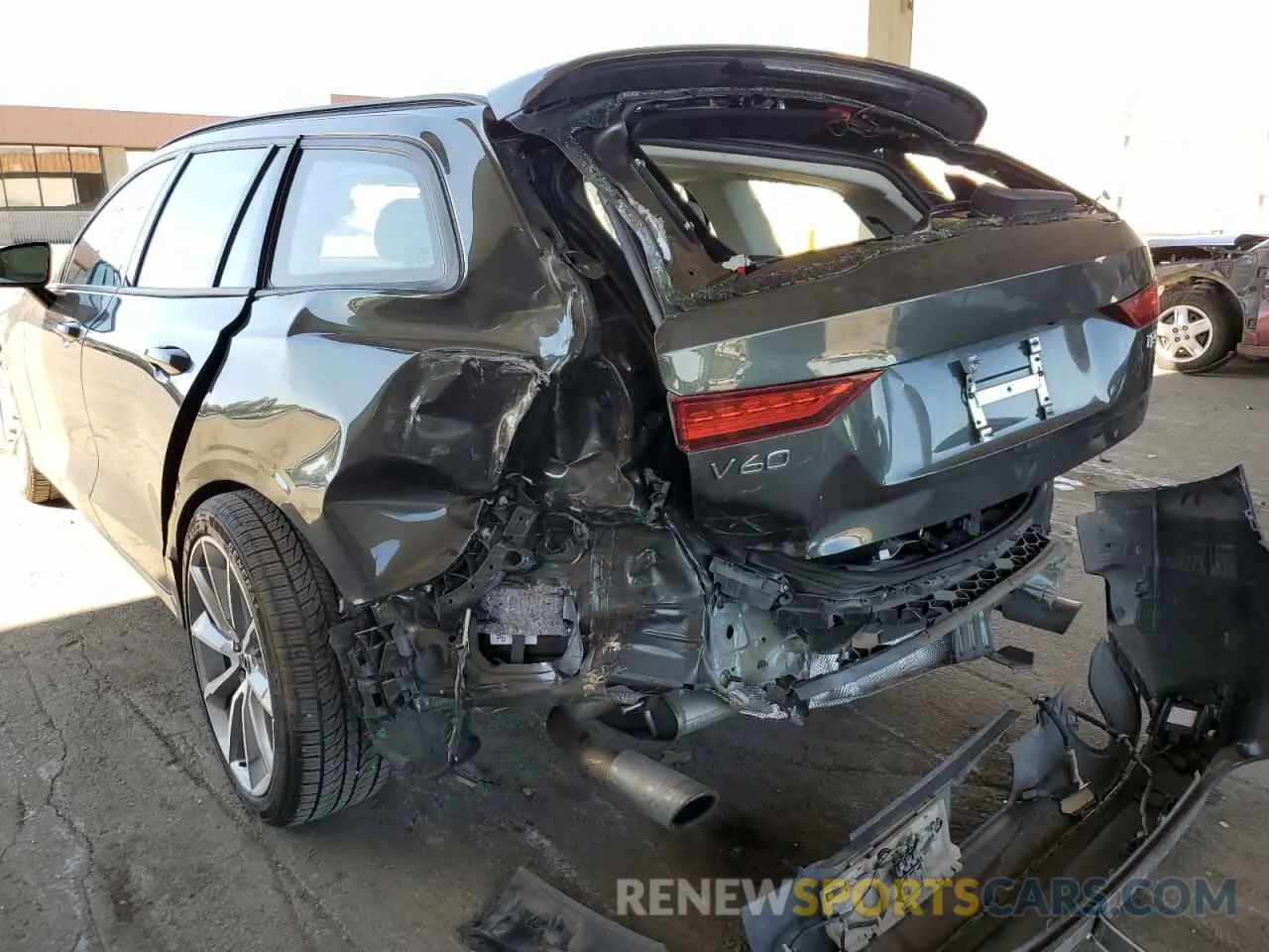 9 Photograph of a damaged car YV1102EK6L2380541 VOLVO V60 2020