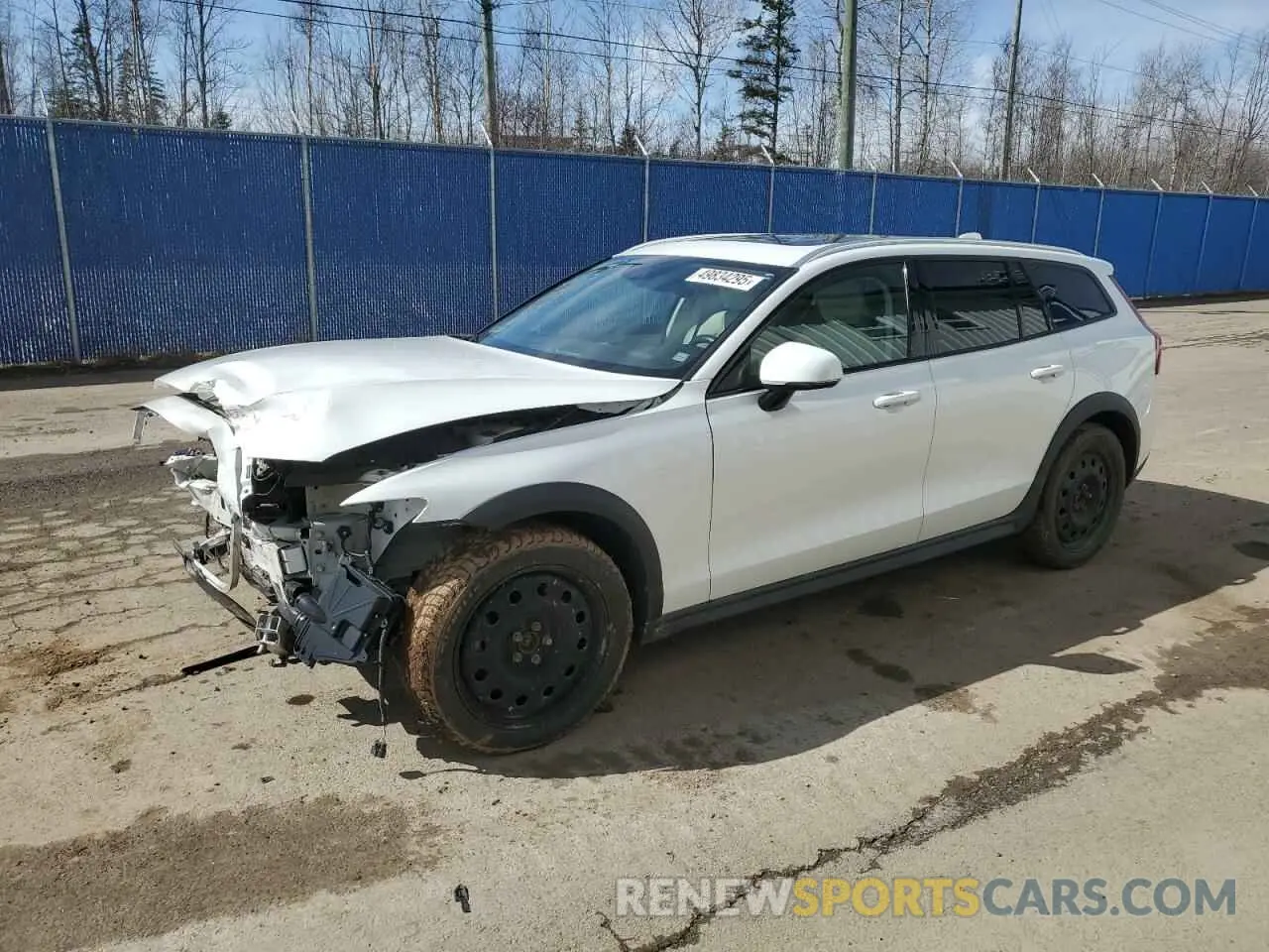 1 Photograph of a damaged car YV4102WK3M1065110 VOLVO V60 2021