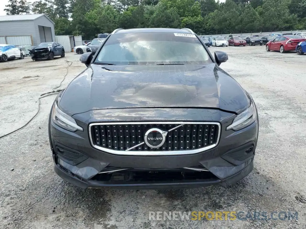 5 Photograph of a damaged car YV4L12WK3S2149151 VOLVO V60 2025