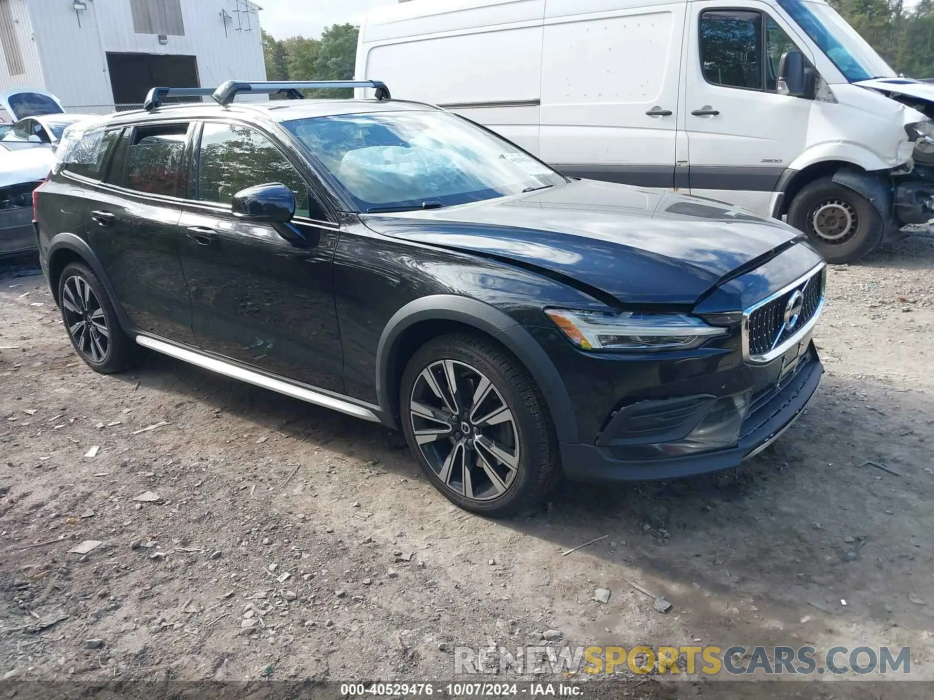 1 Photograph of a damaged car YV4102WK1L1042021 VOLVO V60 CROSS COUNTRY 2020