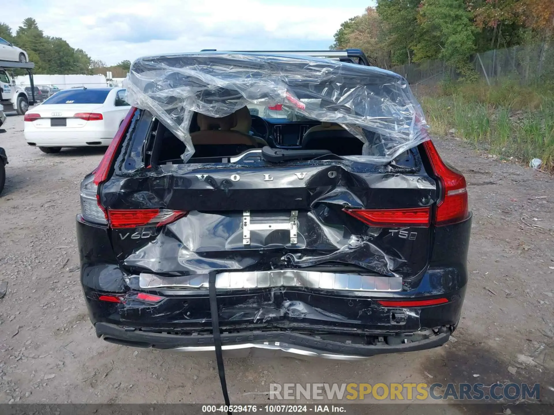 16 Photograph of a damaged car YV4102WK1L1042021 VOLVO V60 CROSS COUNTRY 2020
