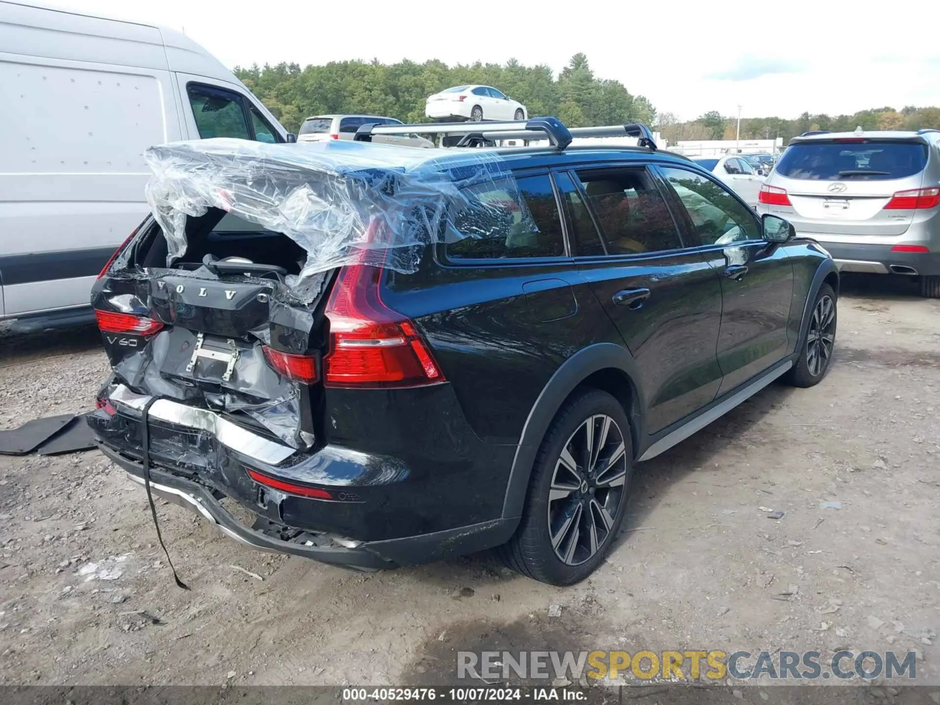 4 Photograph of a damaged car YV4102WK1L1042021 VOLVO V60 CROSS COUNTRY 2020