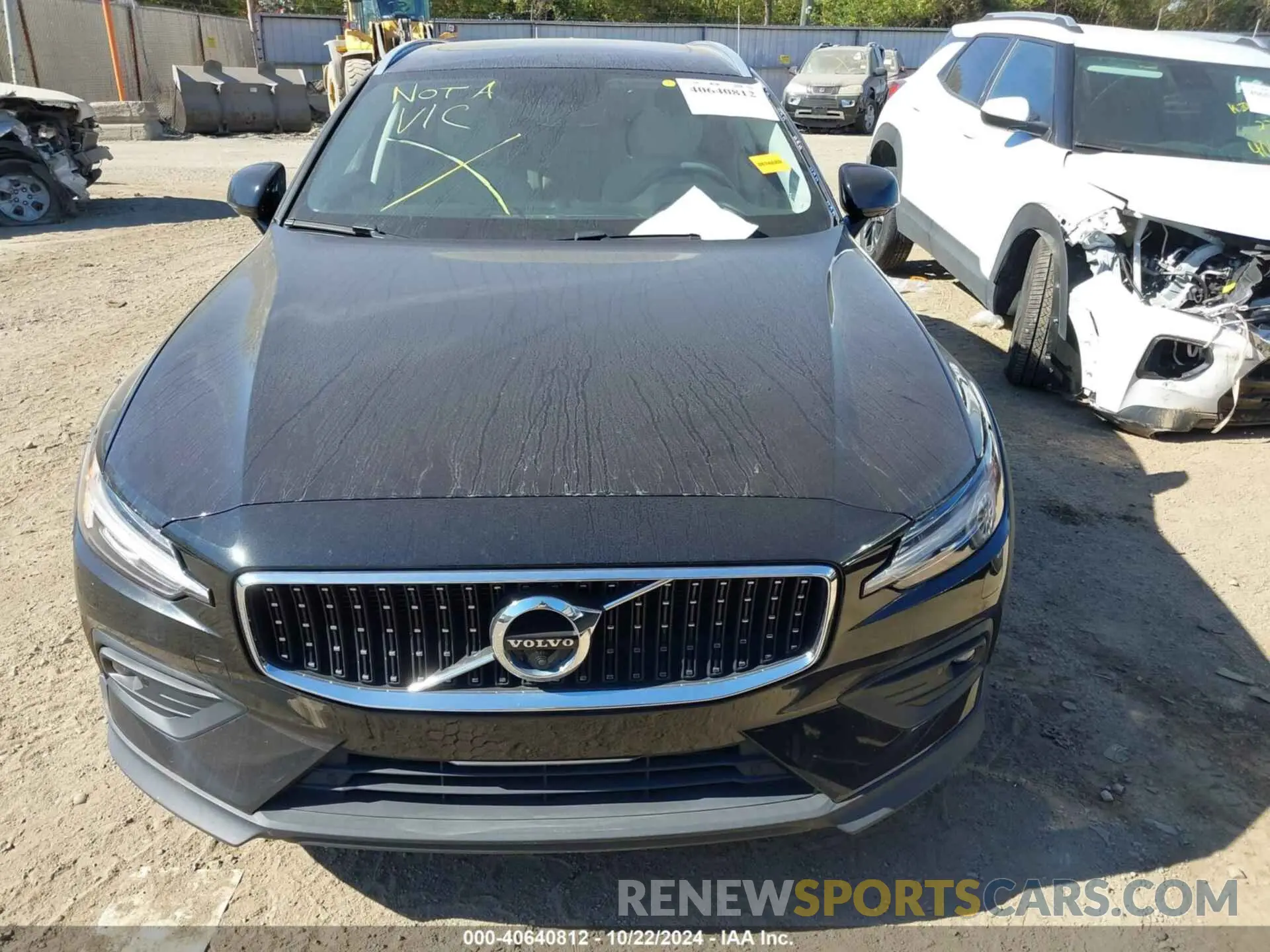 13 Photograph of a damaged car YV4102WK3L1045731 VOLVO V60 CROSS COUNTRY 2020
