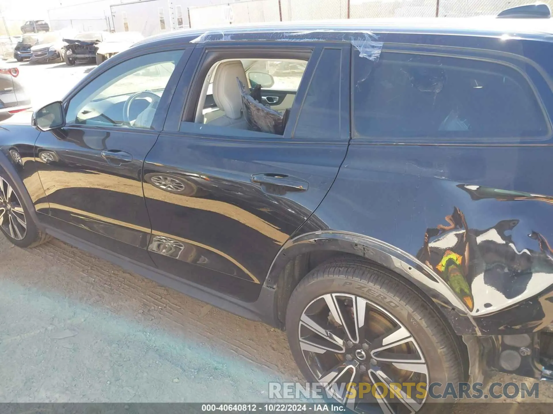 15 Photograph of a damaged car YV4102WK3L1045731 VOLVO V60 CROSS COUNTRY 2020